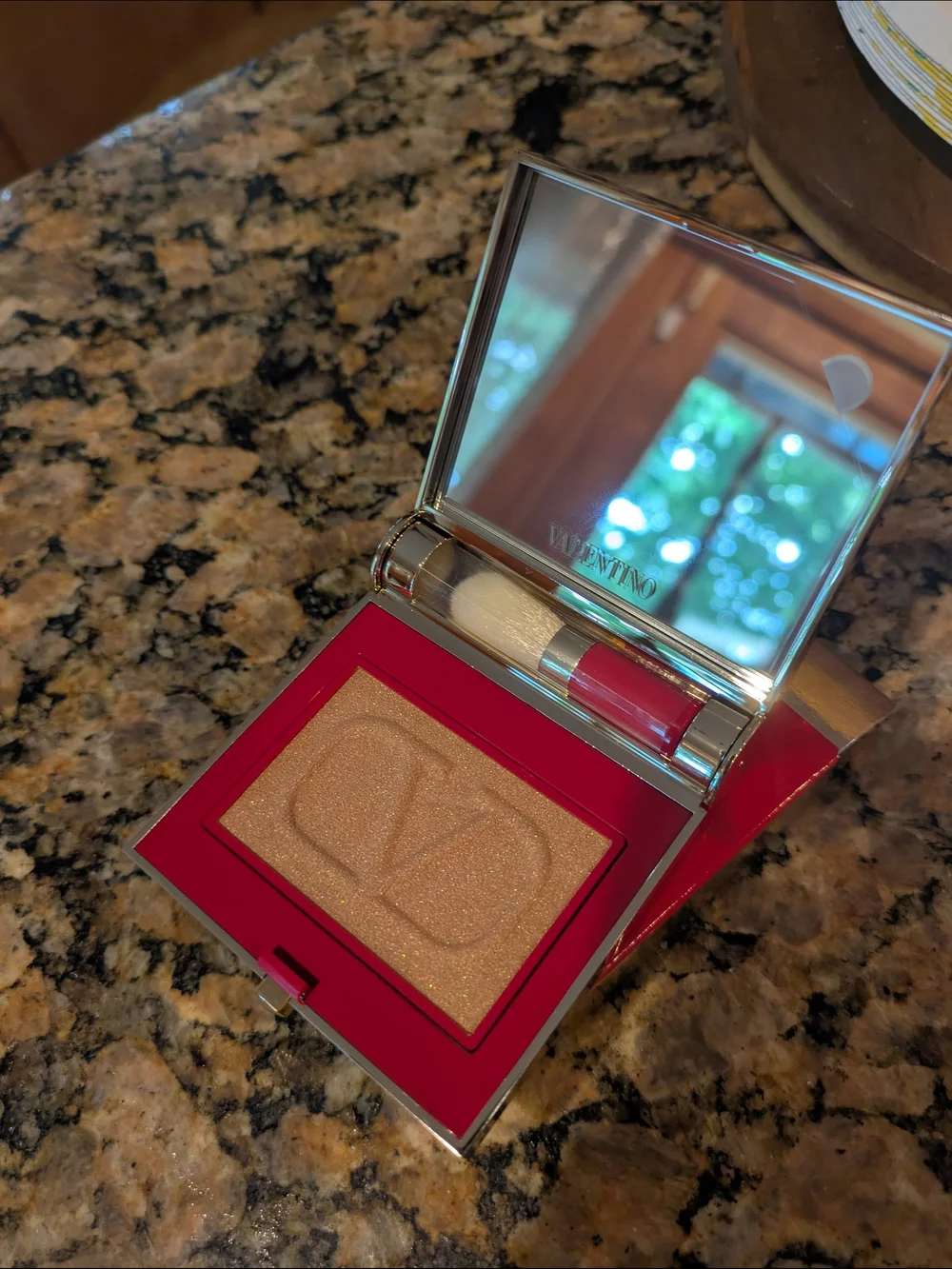 Valentino eye2cheek compact